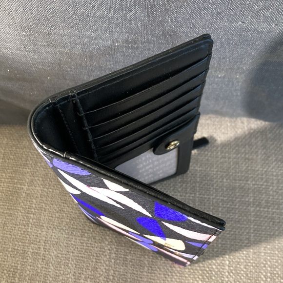 Kate Spade Floral Slim Wallet - Picture 5 of 6